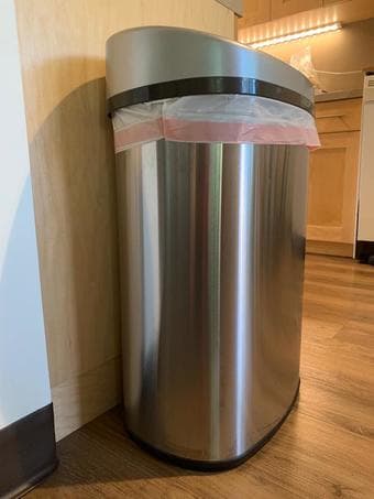 iTouchless 13 Gallon Trash Can 2