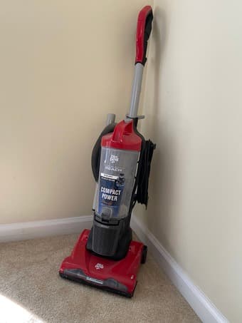 Dirt Devil Endura Reach Bagless Upright Vacuum, Red 1
