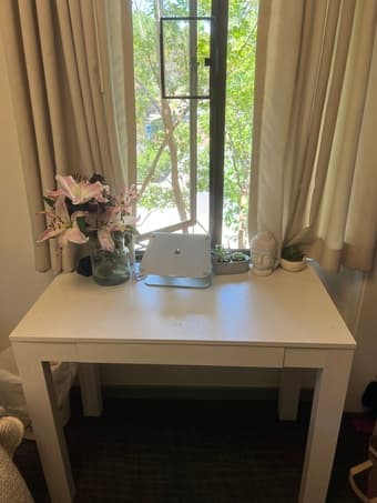 White Desk 1