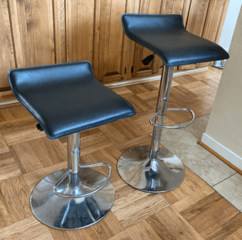 Pair of adjustable black bar stools - $80 (palo alto) 2