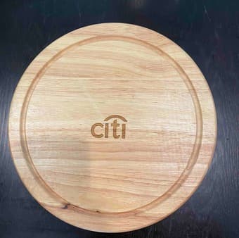cheeseboard set with knives 2