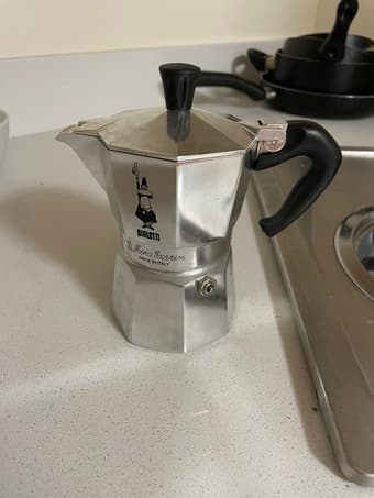 Bialetti Moka Coffee pot (3 cups) 1