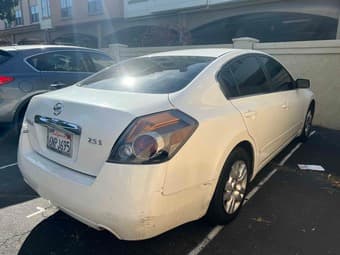 2011 Nissan Altima 2.5 S Sedan 4D 1