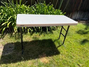 [Great Condition] Adjustable Height Table 1