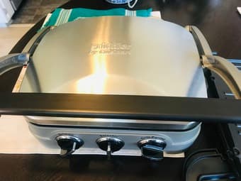 Griddler by Cuisinart + Waffle Iron Plates! 1