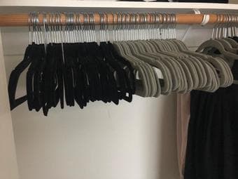Velvet hangers 1
