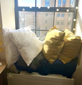 Cushions and blankets - ideal for window sill 1