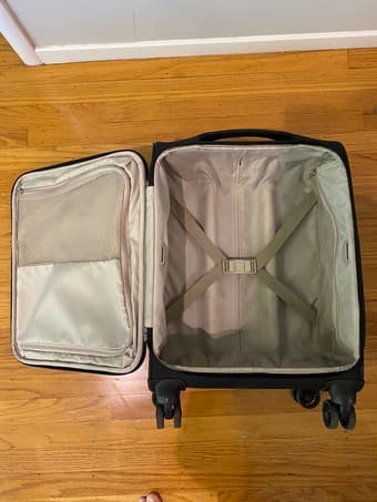 Samsonite Carry On Suitcase 2