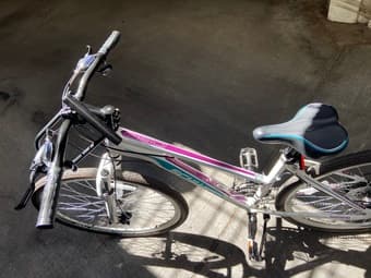 Schwinn Women's Bike for Sale 2