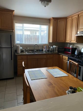 Furnished rooms in a single family house, available September 1st 3