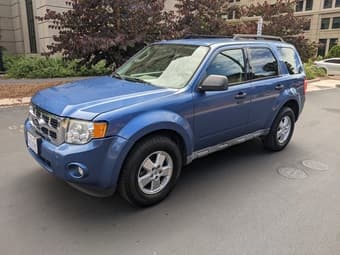 2009 Ford Escape 123,000 miles 3