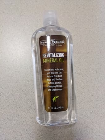 Revitalizing Oil for Bamboo & Wood Cutting Boards 1