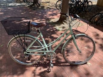 Almost new bike - Electra 1