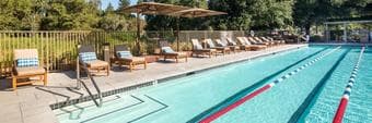 Stanfordwest 2Bed/2Bath 2 heated pools, jacuzzi, Xlarge W/D, gadgets 2