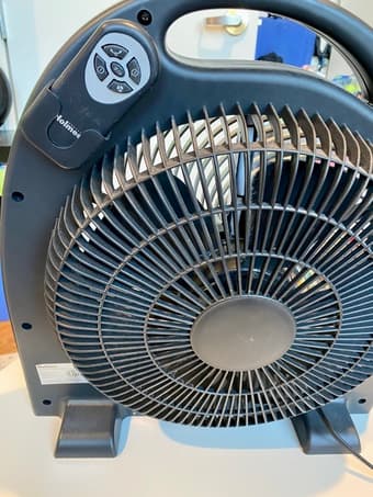Holmes Oscillating Grill Fan 2