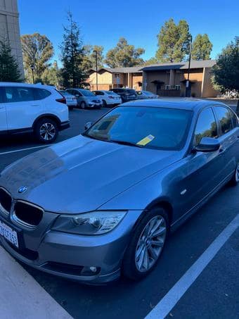 BMW 328i (2011) for sale 2