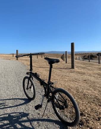 $150 – Sleek Foldable Bike with U-Lock 2 Keys + Pump 2