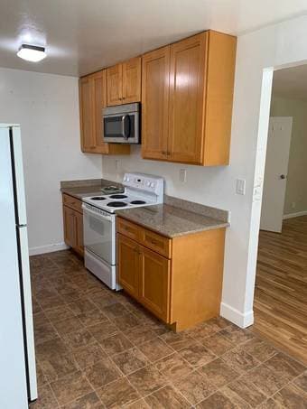 2BR 1 BA lovely garden/patio (Mountain View) 2