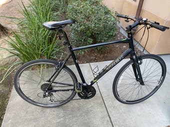 Trek 7.3 FX hybrid bicycle 1