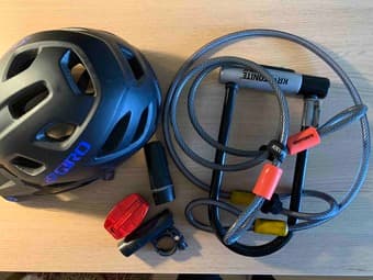 Fully Equipped Hybrid Bike (+ Helmet, Bell, Lights, Stand, U-Lock) 2