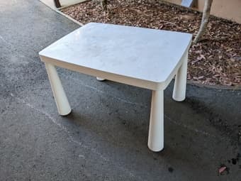 Mammut IKEA outdoor kids play table 1