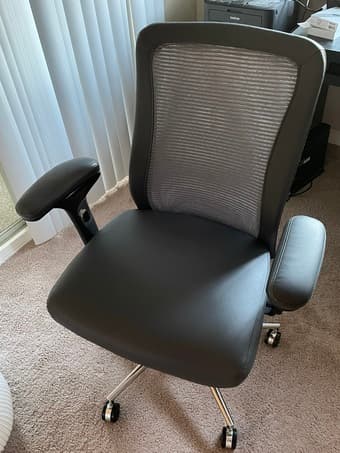 Super comfortable office chair 1