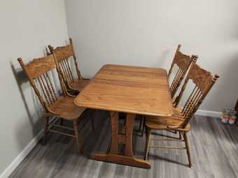 wood dining table and 4 chairs 3