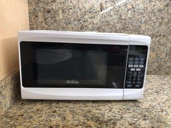 Sunbeam microwave 1