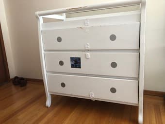 Diaper changing table - Free 1
