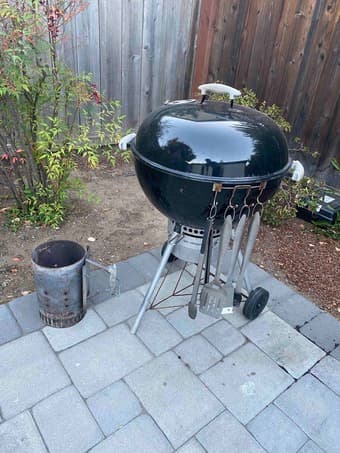 Weber kettle bbq + waterproof cover + chimney starter + tools 1
