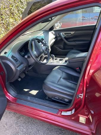 2015 NISSAN ALTIMA  - 82670 Miles - Reimburse Uber to see the car 3