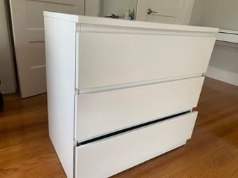 Ikea Malm 3-drawer dresser 1