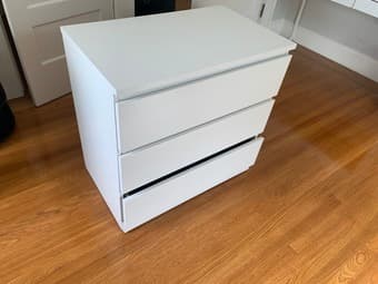 Ikea Malm 3-drawer dresser 2