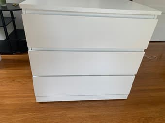 Ikea Malm 3-drawer dresser 3