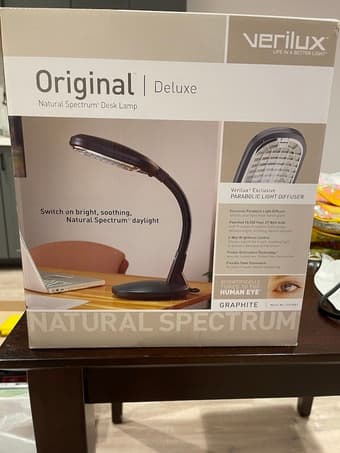 【FOR SALE AT DISCOUNT】 Verilux White Light DELUXE Desk Lamp 3