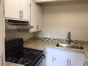 FOR RENT: Spacious 1-bed 1-bath in a beautiful community (Sunnyvale) 3