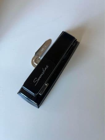 Small Swingline stapler 1