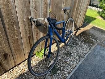 Cannondale Carbon Gravel Bike (5'4"-5'9") 2