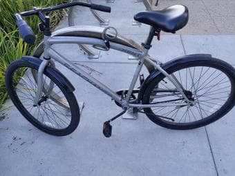 Bike and Lock for sale - Ideal for campus commute 1