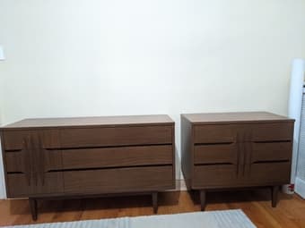 Antique-style wooden dresser set with 2 dressers 1