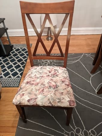 Sleek and Nice Dining Table Set with 4 Chairs, 4 Stylish Placemats 2