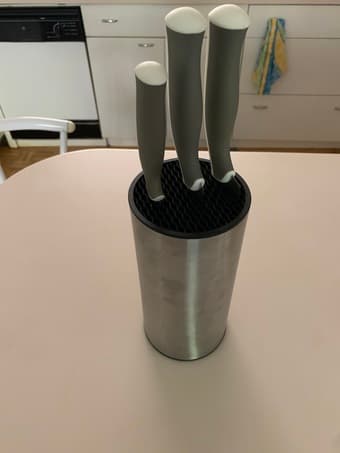 Set of 3 knives with holder 2