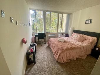 Room at 2bed/2bath apartment at Downtown Menlo Park - $1,800 2