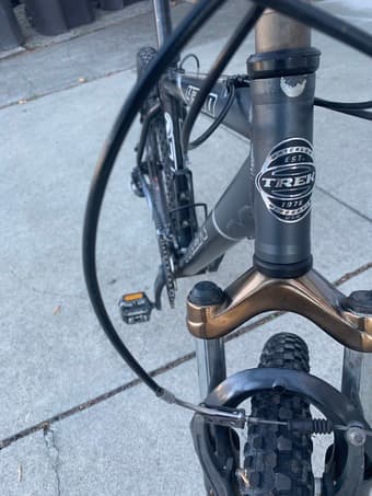 TREK 4300 Mountain Bike 2