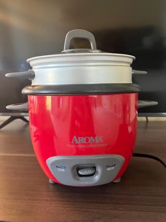 Mini Rice Cooker with steamer likely new! 1