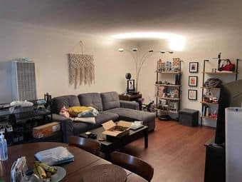Room in 2bed/1 bath apartment available starting January 1