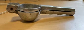 metal citrus juicer 3