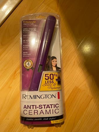 Hair straightener Brand new 1