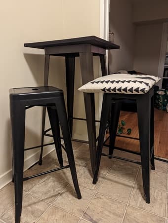 Bar table and stools 2