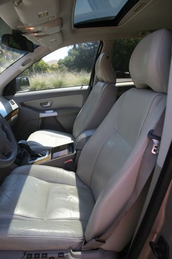 2004 XC90 T6 AWD (CLEAN) 2